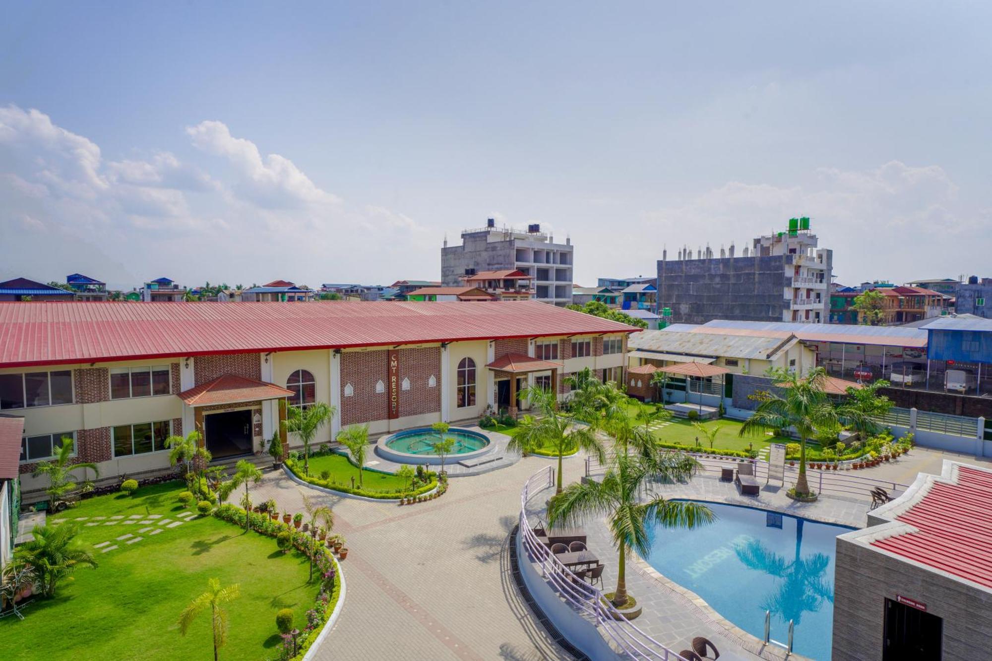 Chitwan Mid Town Resort Bharatpur  Eksteriør billede